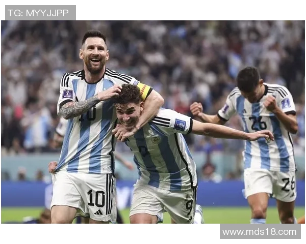 拼图艺术展现足球明星风采的独特魅力与激情瞬间